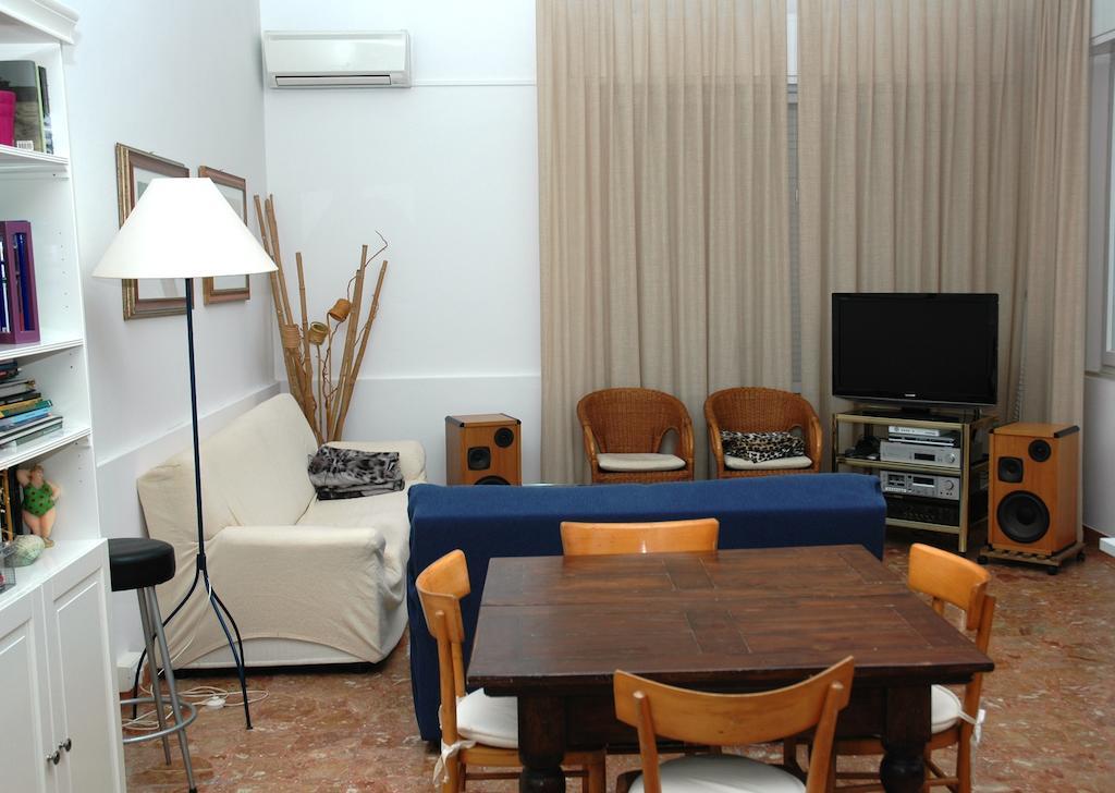 Villa Linda Affittacamere Bellaria-Igea Marina Exteriör bild